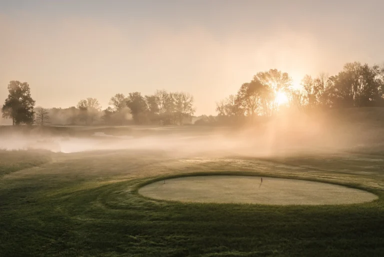 The Unique Intersection of Golf and Nature in Australia